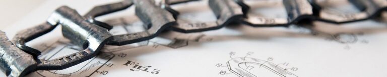 csm_Legehennenhaltung-Gefluegelmast-egg-production-poultry-growing-Automatische-Kettenfuetterung-Big-Dutchman_51addd51a7