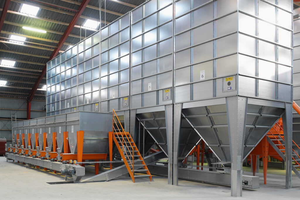 Moelleri-Milling-mixing-Indendoers-udendoers-siloer-Big-Dutchman